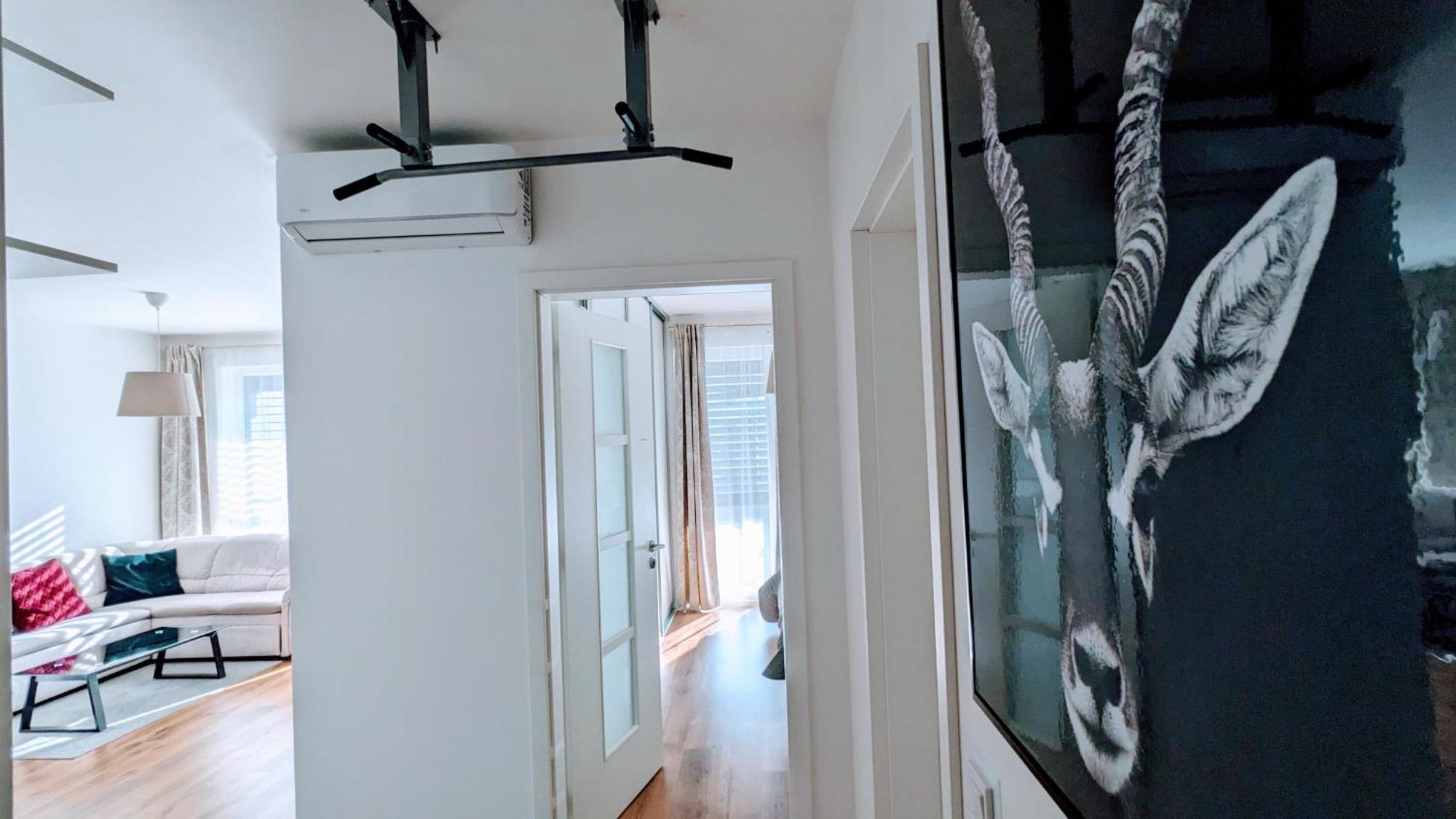 E1 Luxury Oldtown Apt - 2X Parking, Foodstore, Pcscreen, Netflix, Unlimited Music, Crib, Babychair, Fastwifi, Aircon โกชิเซ ภายนอก รูปภาพ